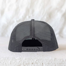 Load image into Gallery viewer, Coral (Pink) Cap